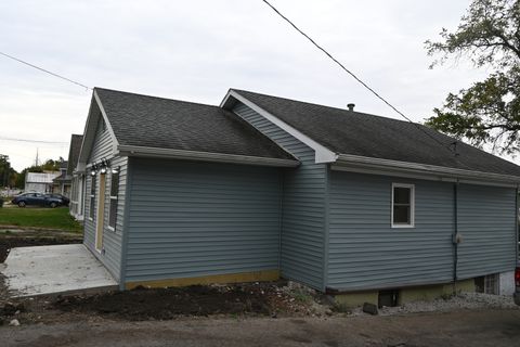 Tiny photo for 671 E Bluff Street, Marseilles, IL 61341 (MLS # 12481226)