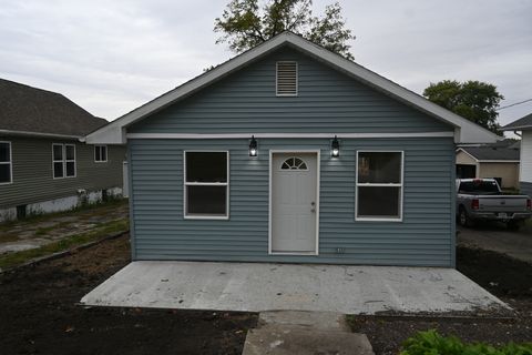 Tiny photo for 671 E Bluff Street, Marseilles, IL 61341 (MLS # 12481226)