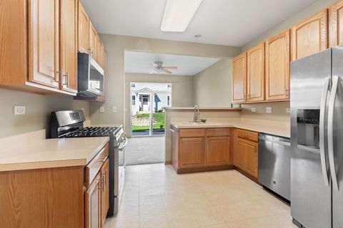 Tiny photo for 464 Horizon Drive, Bartlett, IL 60103 (MLS # 12464400)