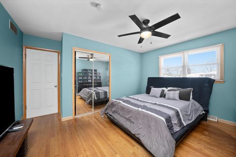 Tiny photo for 16061 Wabash Avenue, South Holland, IL 60473 (MLS # 12531143)