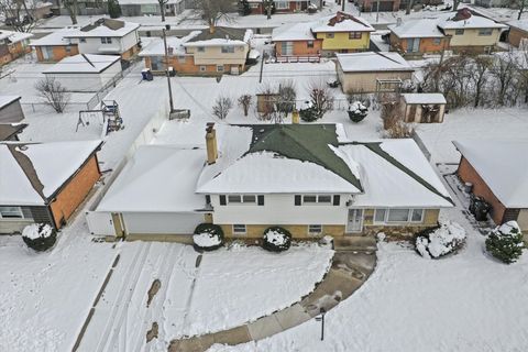 Tiny photo for 16061 Wabash Avenue, South Holland, IL 60473 (MLS # 12531143)