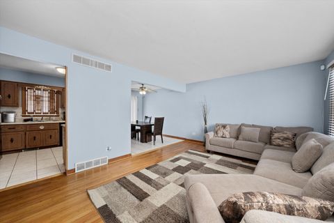 Tiny photo for 16061 Wabash Avenue, South Holland, IL 60473 (MLS # 12531143)