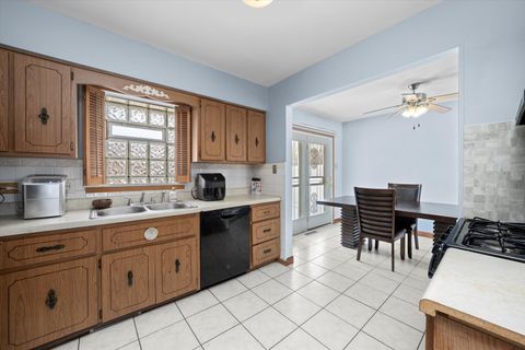 Tiny photo for 16061 Wabash Avenue, South Holland, IL 60473 (MLS # 12531143)