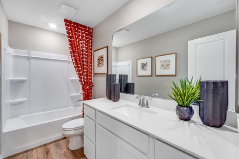 Tiny photo for 432 Red Oak Circle, Volo, IL 60020 (MLS # 12594781)