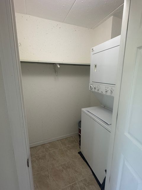 Tiny photo for 1 Renaissance Place #615, Palatine, IL 60067 (MLS # 12483409)
