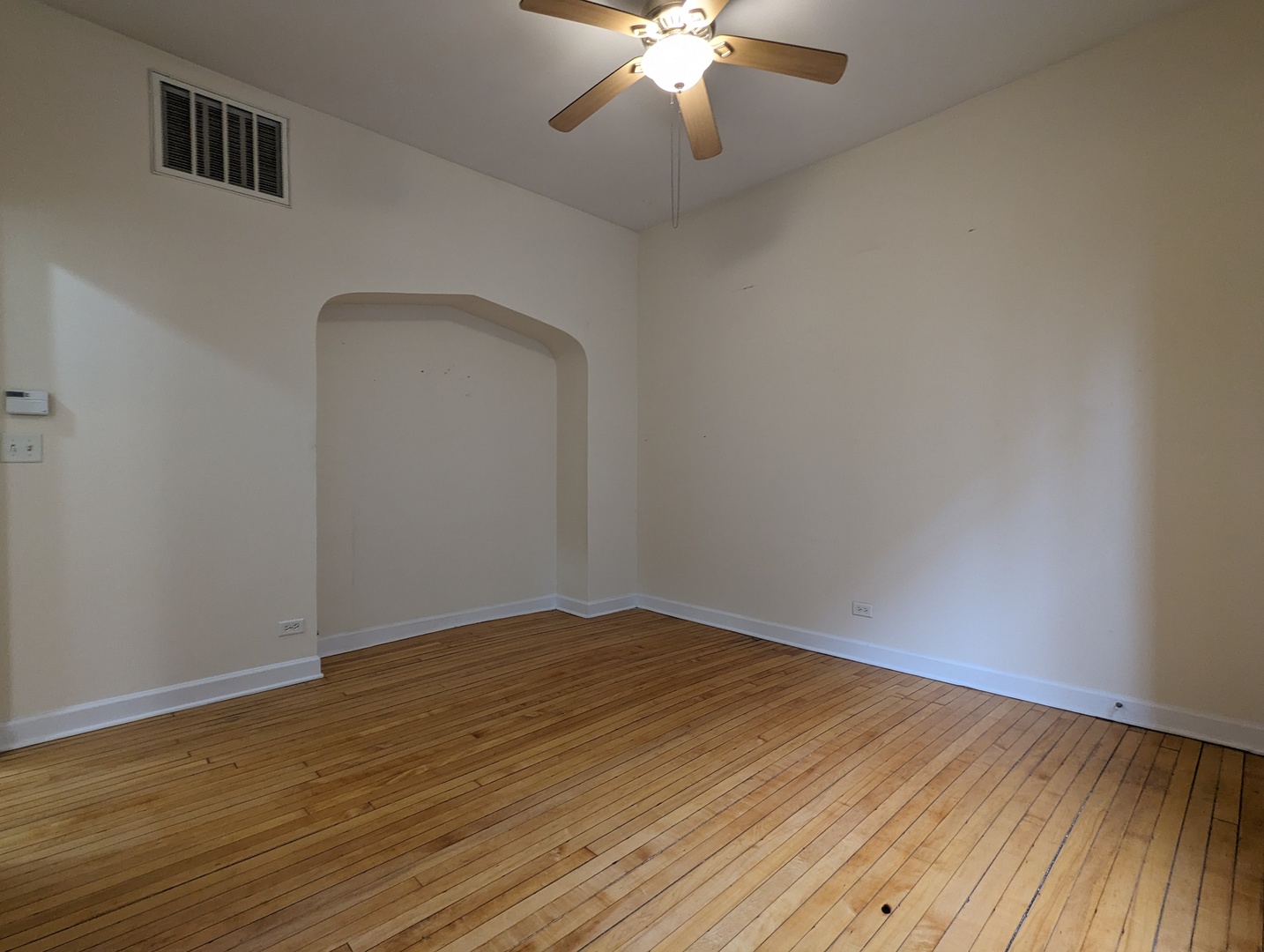 2134 W Concord Place 1R