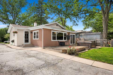 Tiny photo for 511 S Highland Avenue, Lombard, IL 60148 (MLS # 12727406)