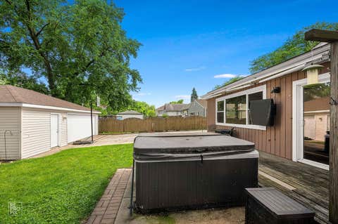 Tiny photo for 511 S Highland Avenue, Lombard, IL 60148 (MLS # 12727406)