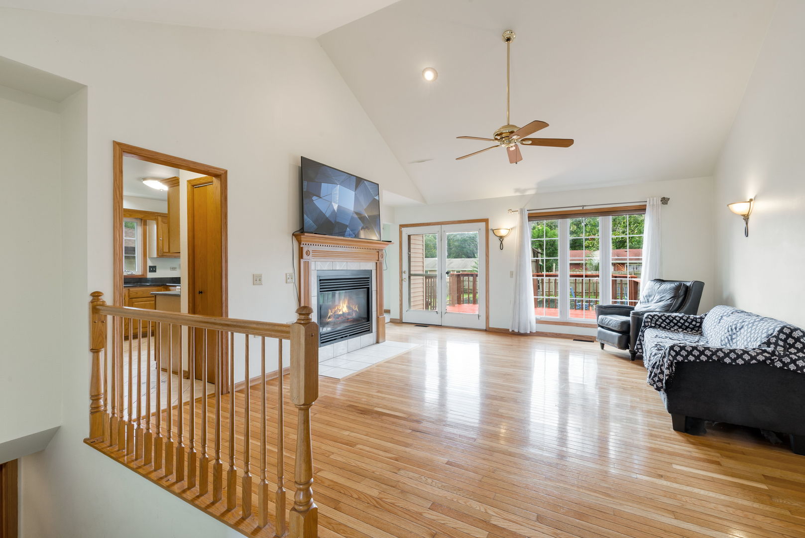 206 1/2 Redbud Drive