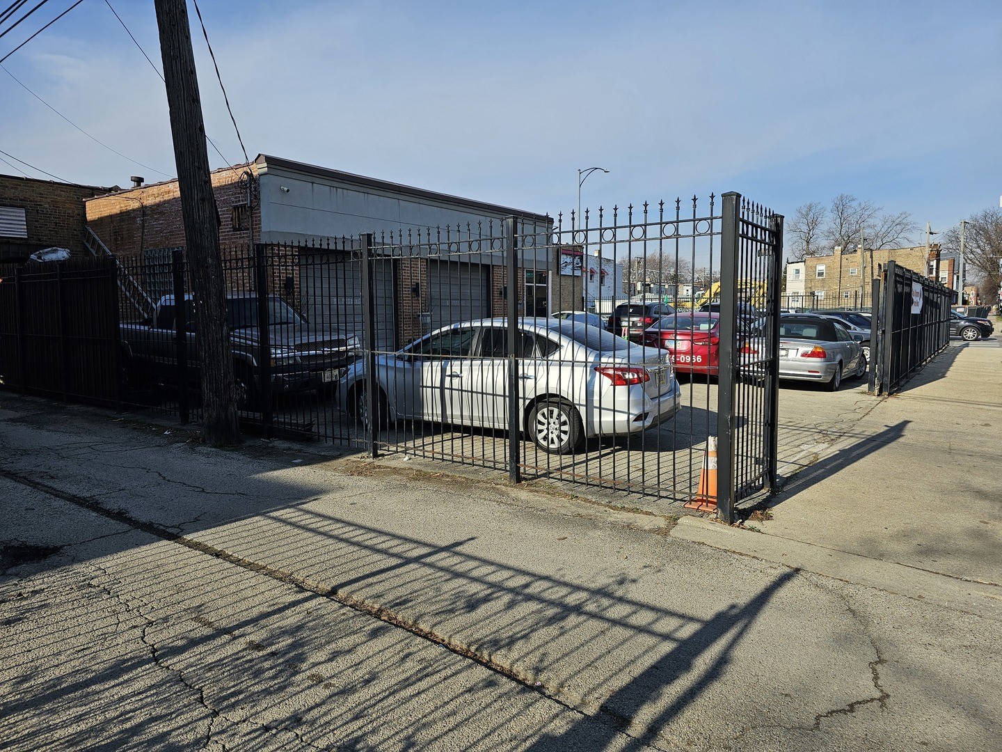 4401 W Belmont Avenue