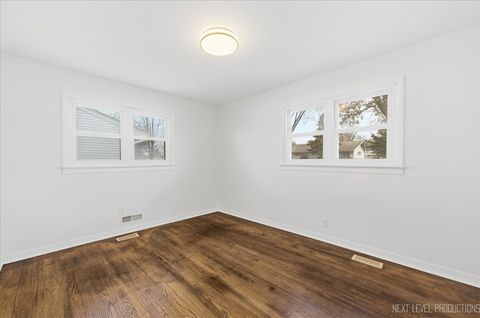 Tiny photo for 208 W State Street, North Aurora, IL 60542 (MLS # 12577673)