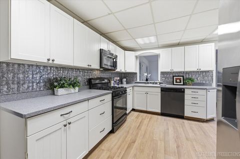 Tiny photo for 208 W State Street, North Aurora, IL 60542 (MLS # 12577673)