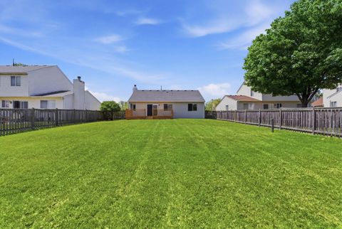 Tiny photo for 425 Hobart Drive, South Elgin, IL 60177 (MLS # 12651090)