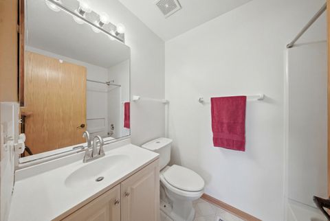 Tiny photo for 425 Hobart Drive, South Elgin, IL 60177 (MLS # 12651090)