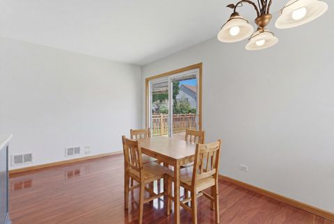 Tiny photo for 425 Hobart Drive, South Elgin, IL 60177 (MLS # 12651090)