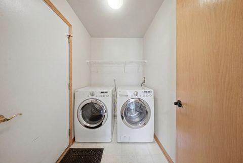 Tiny photo for 425 Hobart Drive, South Elgin, IL 60177 (MLS # 12651090)