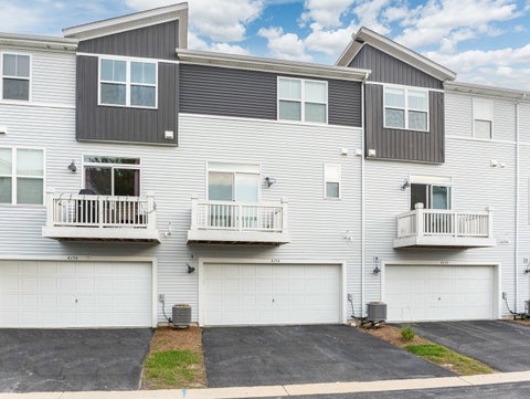 Tiny photo for 4154 Irving Road, Aurora, IL 60504 (MLS # 12740264)