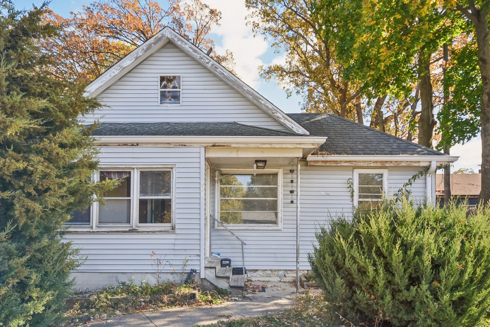 408 N Hebbard Street