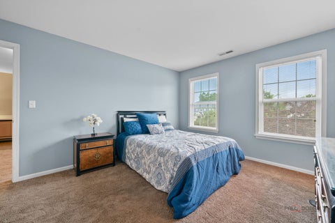 Tiny photo for 4501 W WESTCHESTER Lane, Libertyville, IL 60048 (MLS # 12680934)