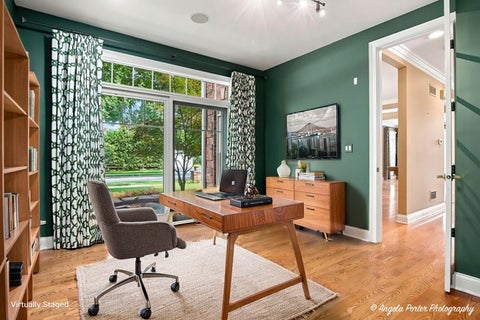 Tiny photo for 2341 Catherine Street, Northbrook, IL 60062 (MLS # 12753565)