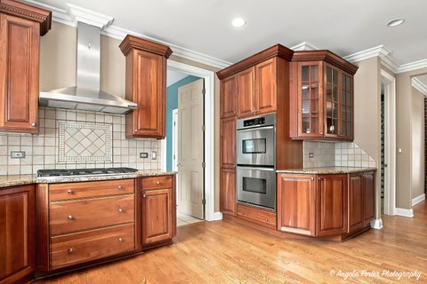 Tiny photo for 2341 Catherine Street, Northbrook, IL 60062 (MLS # 12753565)