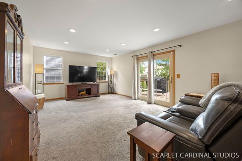 Tiny photo for 91 Forestview Lane, Aurora, IL 60502 (MLS # 12639746)