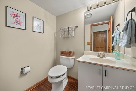 Tiny photo for 91 Forestview Lane, Aurora, IL 60502 (MLS # 12639746)