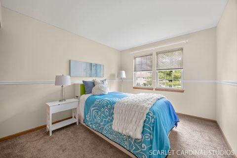 Tiny photo for 91 Forestview Lane, Aurora, IL 60502 (MLS # 12639746)