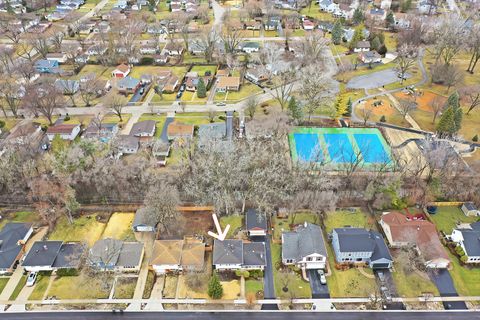 Tiny photo for 908 French Drive, Mundelein, IL 60060 (MLS # 12586801)