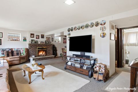 Tiny photo for 908 French Drive, Mundelein, IL 60060 (MLS # 12586801)