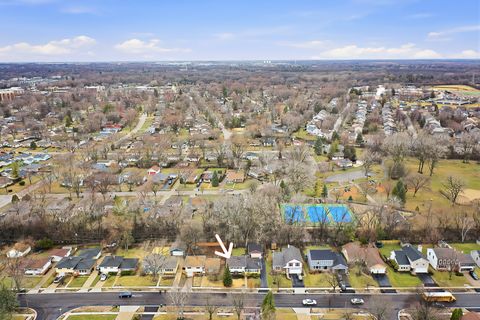 Tiny photo for 908 French Drive, Mundelein, IL 60060 (MLS # 12586801)