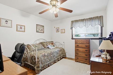 Tiny photo for 908 French Drive, Mundelein, IL 60060 (MLS # 12586801)