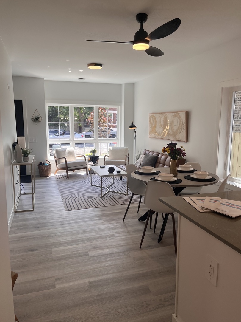 905 N Saint Louis Avenue