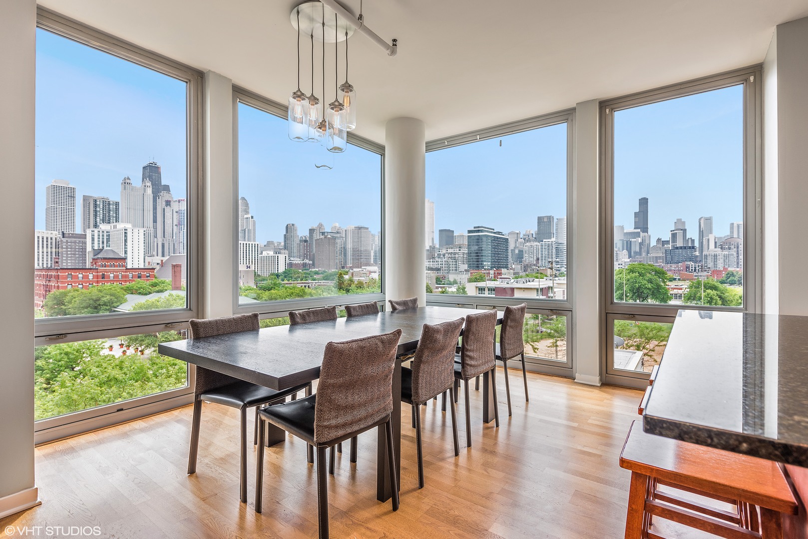437 W Division Street 610