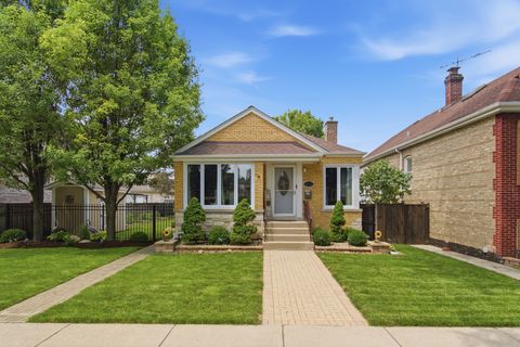 Photo of 5422 S SAYRE Avenue, Chicago, IL 60638 (MLS # 12697628)