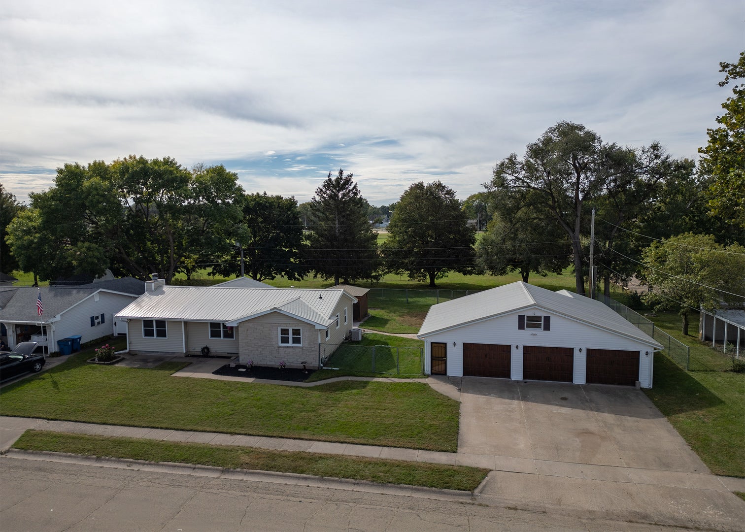 1309 Hiawatha Lane