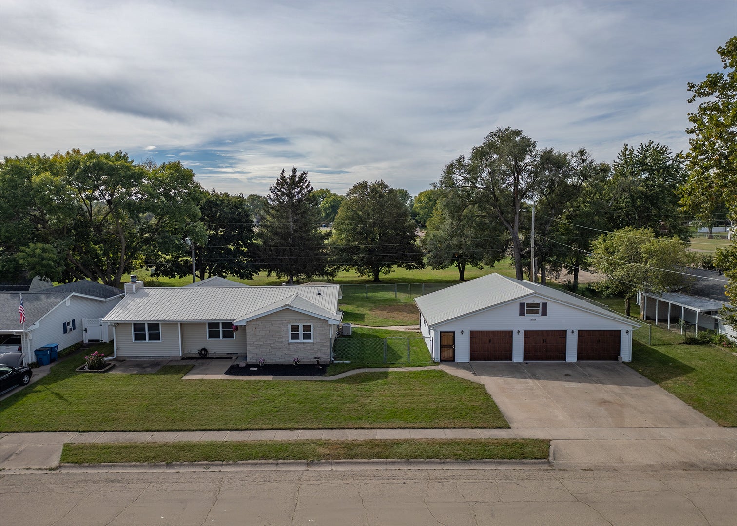 1309 Hiawatha Lane