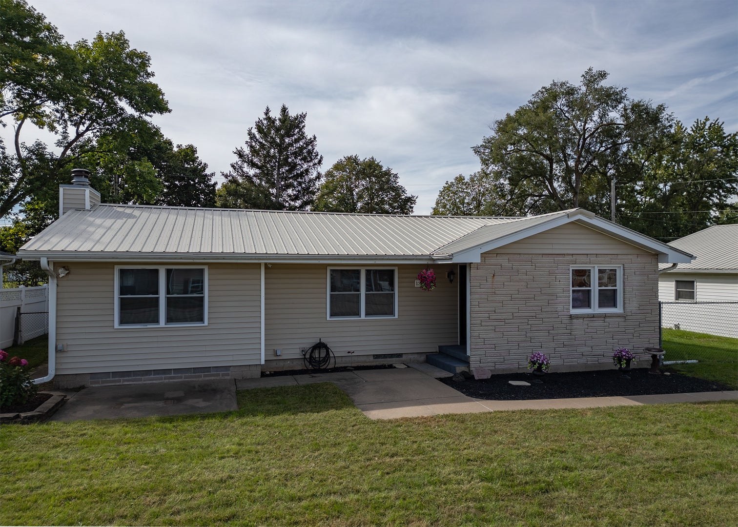 1309 Hiawatha Lane