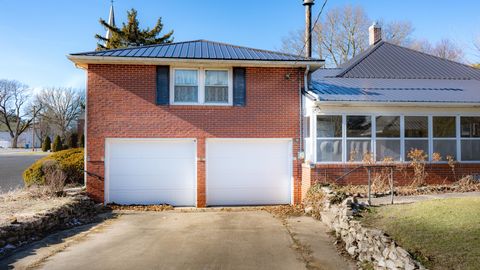 Tiny photo for 308 S Jackson Street, Flanagan, IL 61740 (MLS # 12545613)