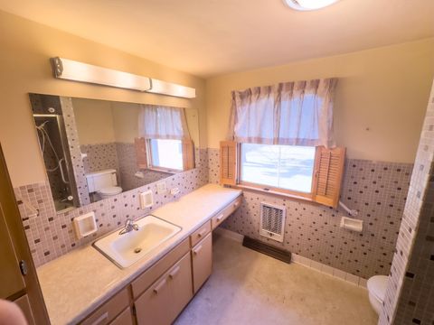 Tiny photo for 308 S Jackson Street, Flanagan, IL 61740 (MLS # 12545613)