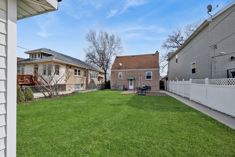 Tiny photo for 1318 Highland Avenue, Berwyn, IL 60402 (MLS # 12594094)