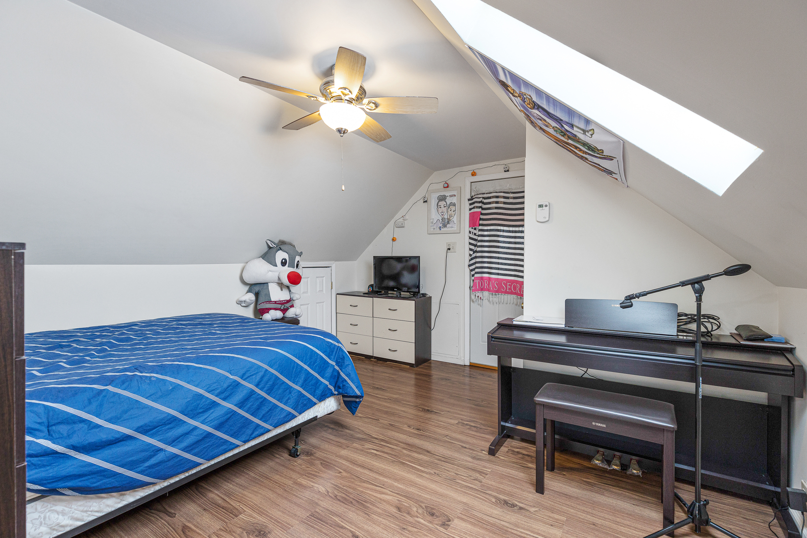 2135 N Menard Avenue