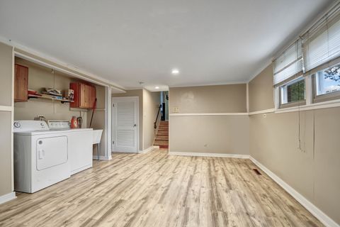 Tiny photo for 15251 Colina Avenue, Oak Forest, IL 60452 (MLS # 12518957)