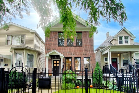 Photo of 4343 N Hamlin Avenue, Chicago, IL 60618 (MLS # 12746971)
