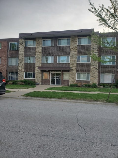 Photo of 10210 Washington Avenue #306, Oak Lawn, IL 60453 (MLS # 12629203)