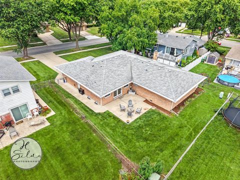 Tiny photo for 4402 Sycamore Lane, Rolling Meadows, IL 60008 (MLS # 12714556)
