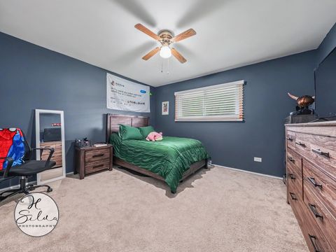 Tiny photo for 4402 Sycamore Lane, Rolling Meadows, IL 60008 (MLS # 12714556)