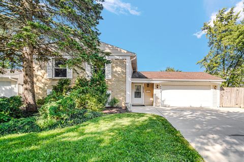 Tiny photo for 6988 Plumtree Lane, Hanover Park, IL 60133 (MLS # 12462847)