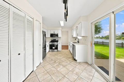 Tiny photo for 2420 Sisters Court, Naperville, IL 60564 (MLS # 12752785)