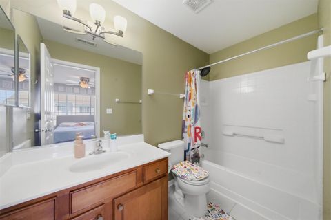 Tiny photo for 542 Cary Woods Circle, Cary, IL 60013 (MLS # 12597016)